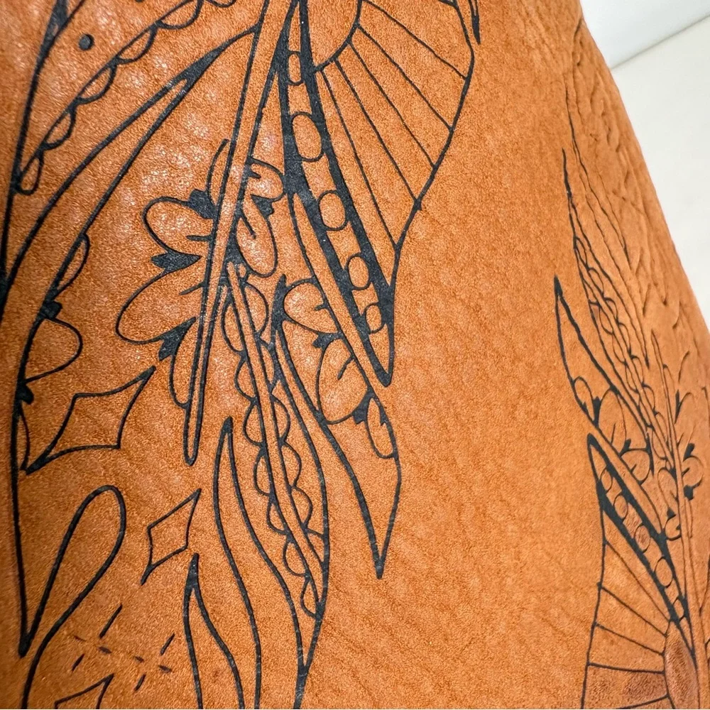 HOBO Inked Hide Collector’s Edition 2018 Feathers Convertible Backpack Bag Purse - Picture 4 of 16